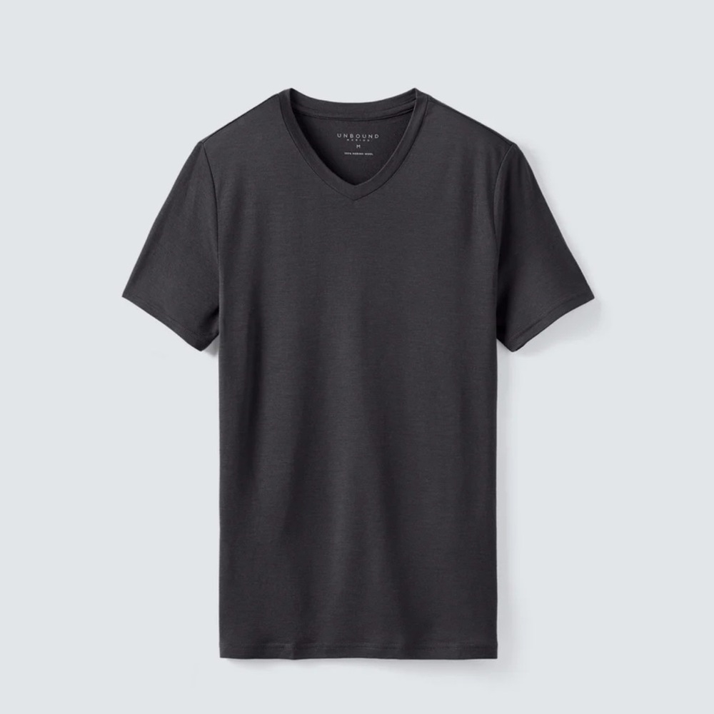 Unbound Merino Men's Merino V‑Neck T‑Shirt Medium - Charcoal Gray